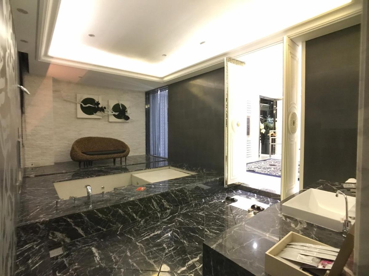 冠月精品旅館-Puli Ease Hotel Exteriör bild
