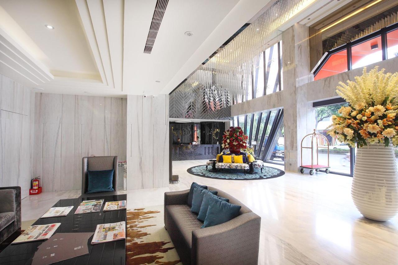 冠月精品旅館-Puli Ease Hotel Exteriör bild
