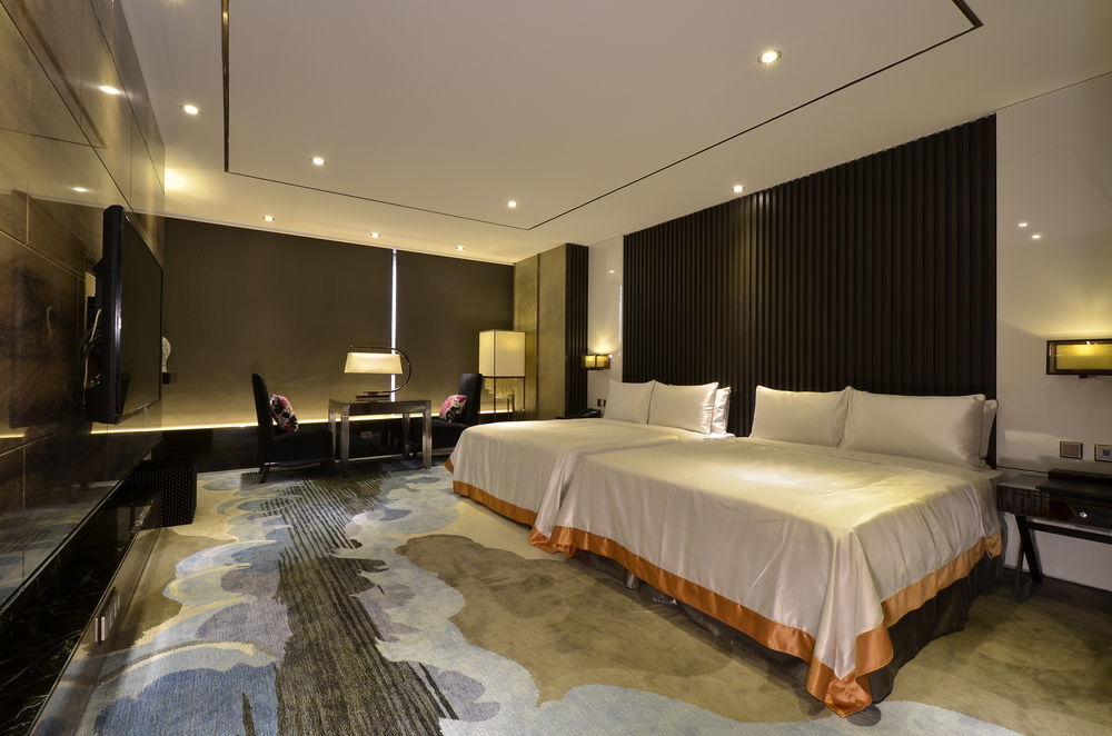 冠月精品旅館-Puli Ease Hotel Exteriör bild