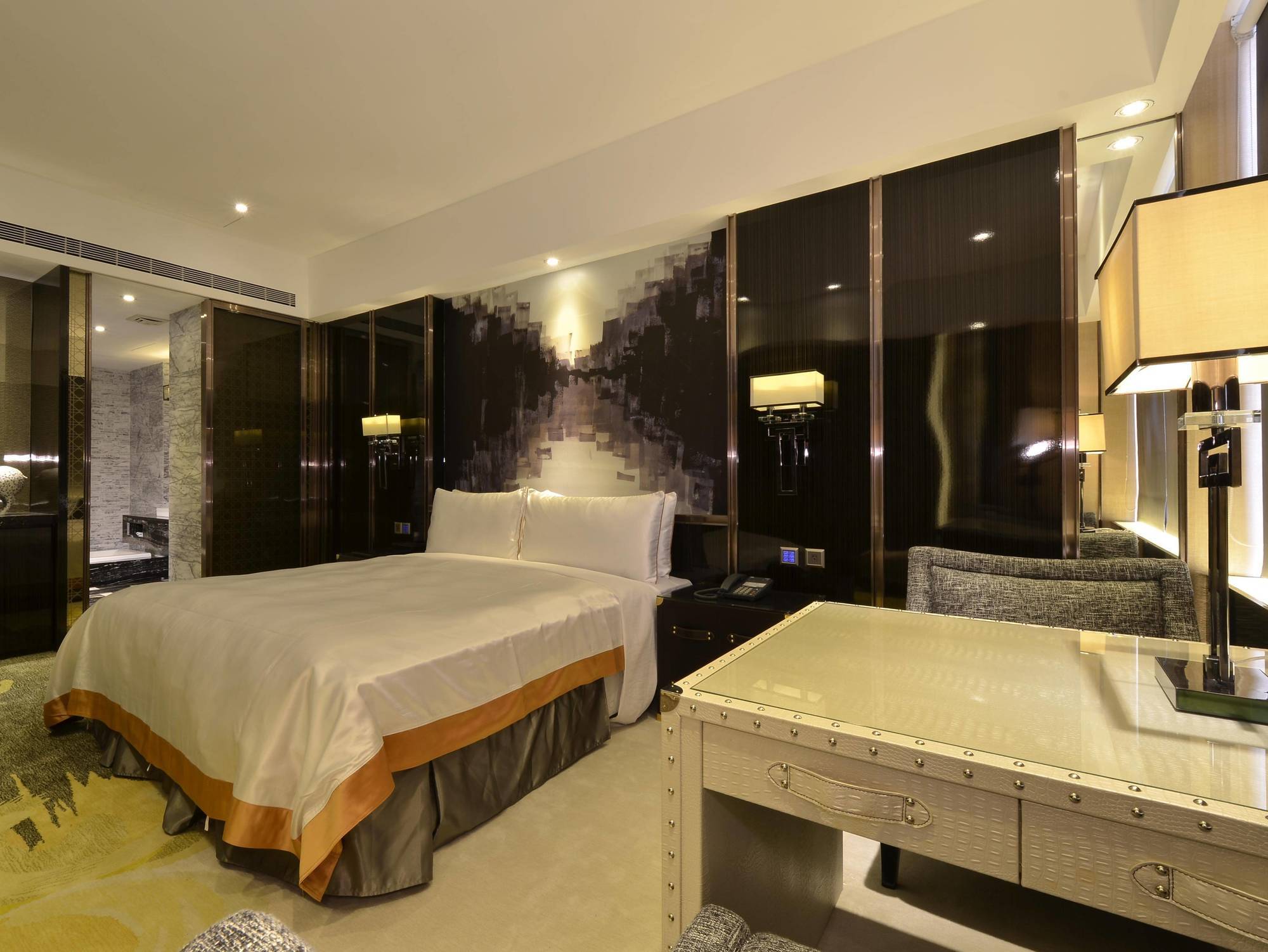 冠月精品旅館-Puli Ease Hotel Exteriör bild